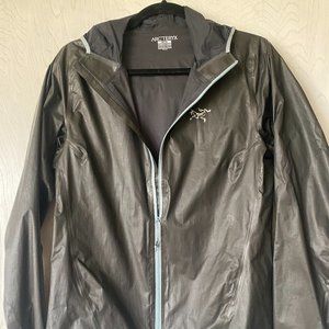 Arc'teryx Norvan SL Hoody - Women's size M
